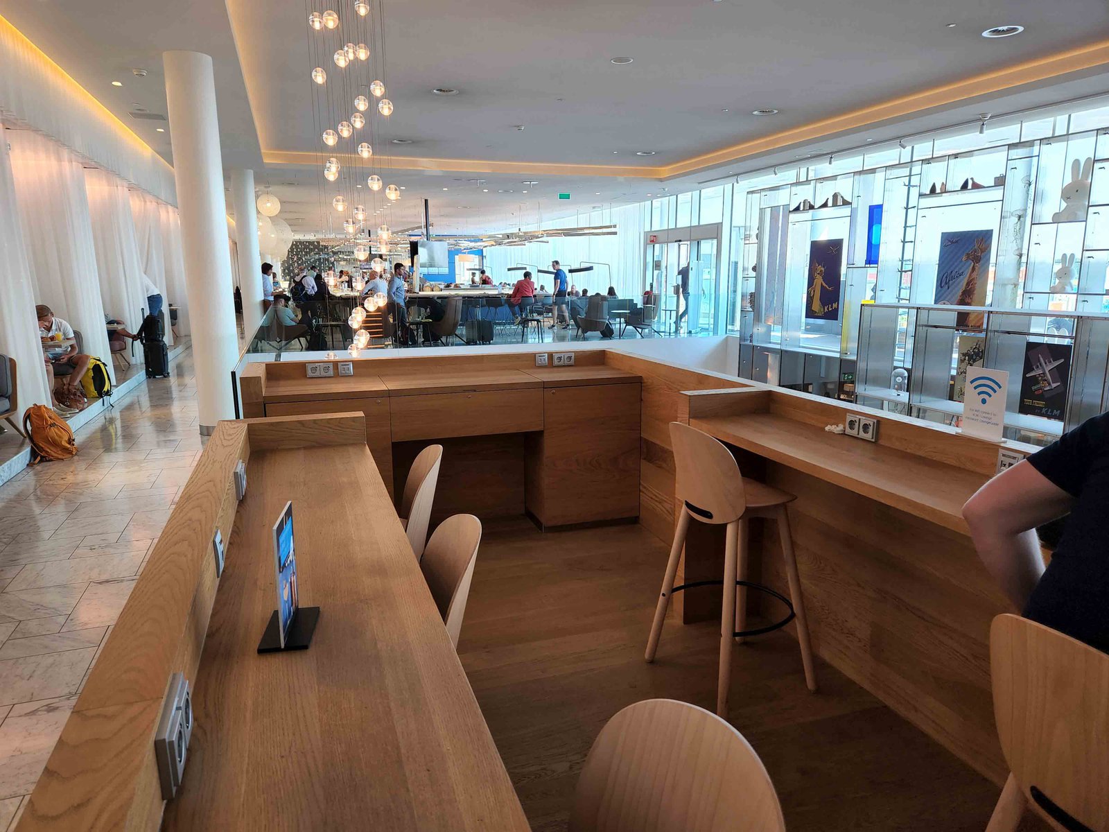 Review: KLM Amsterdam Non-Schengen Crown Lounge - Upstairs Seating -4-