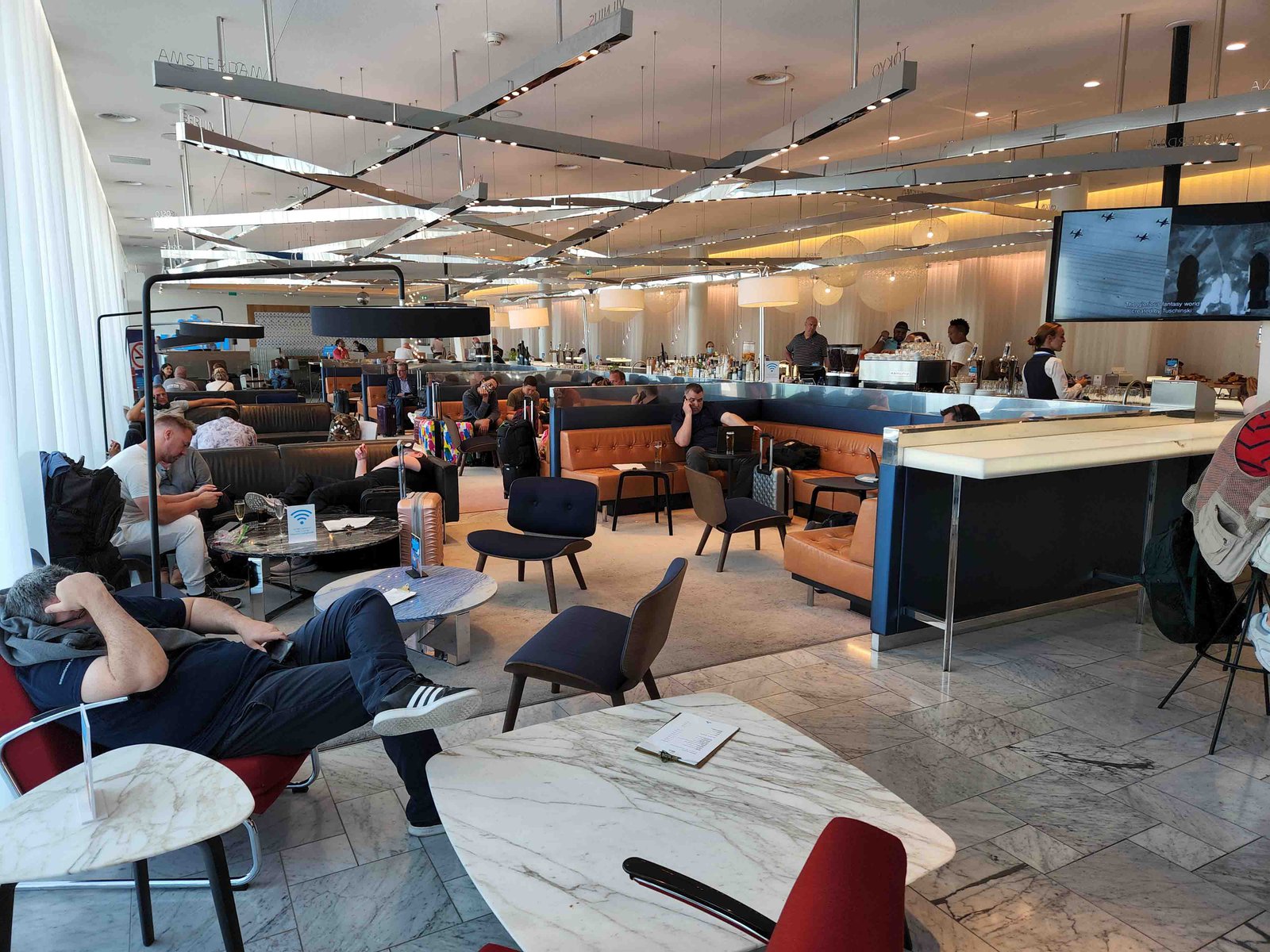 Review: KLM Amsterdam Non-Schengen Crown Lounge - Upstairs Seating -7-