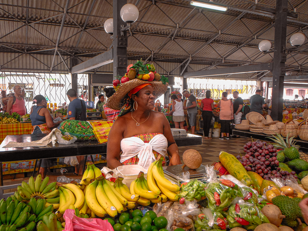 Travel Guide Martinique | Itineraries and Highlights - Fort de France Marché couvert Martinique Crédit Frédéric Deluen