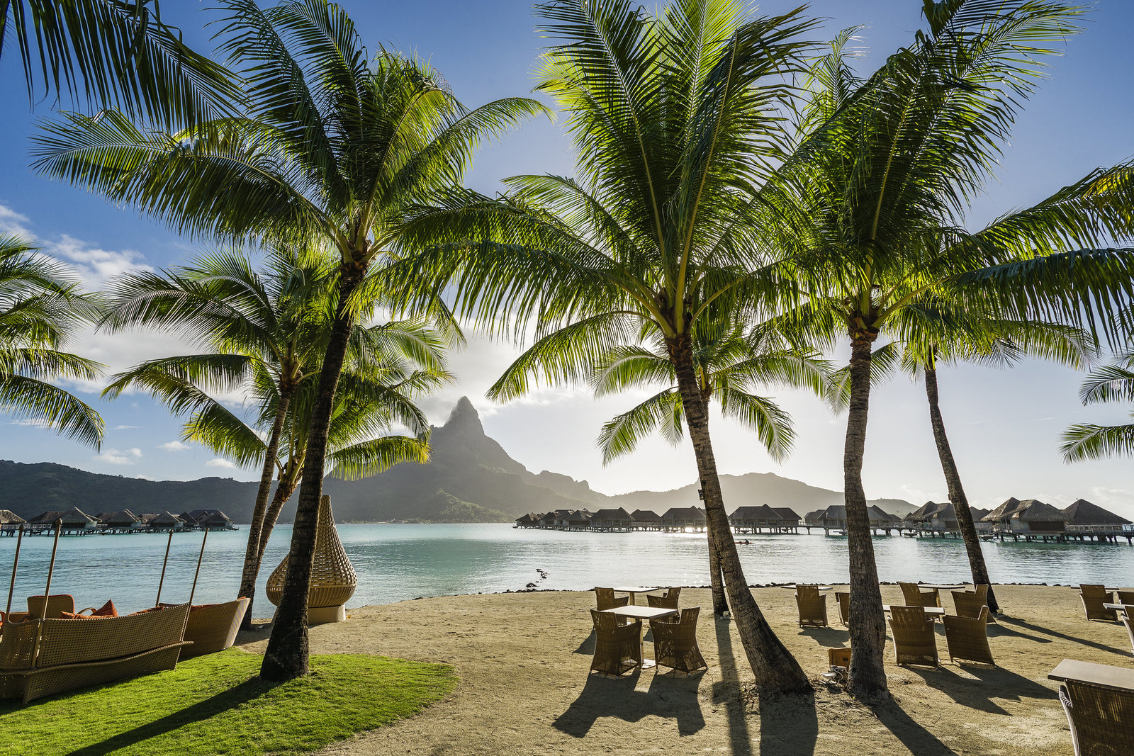 BonPlan Aéroplan&nbsp;: Séjournez dans des hôtels avec vos points Aéroplan - Intercontinental Bora Bora