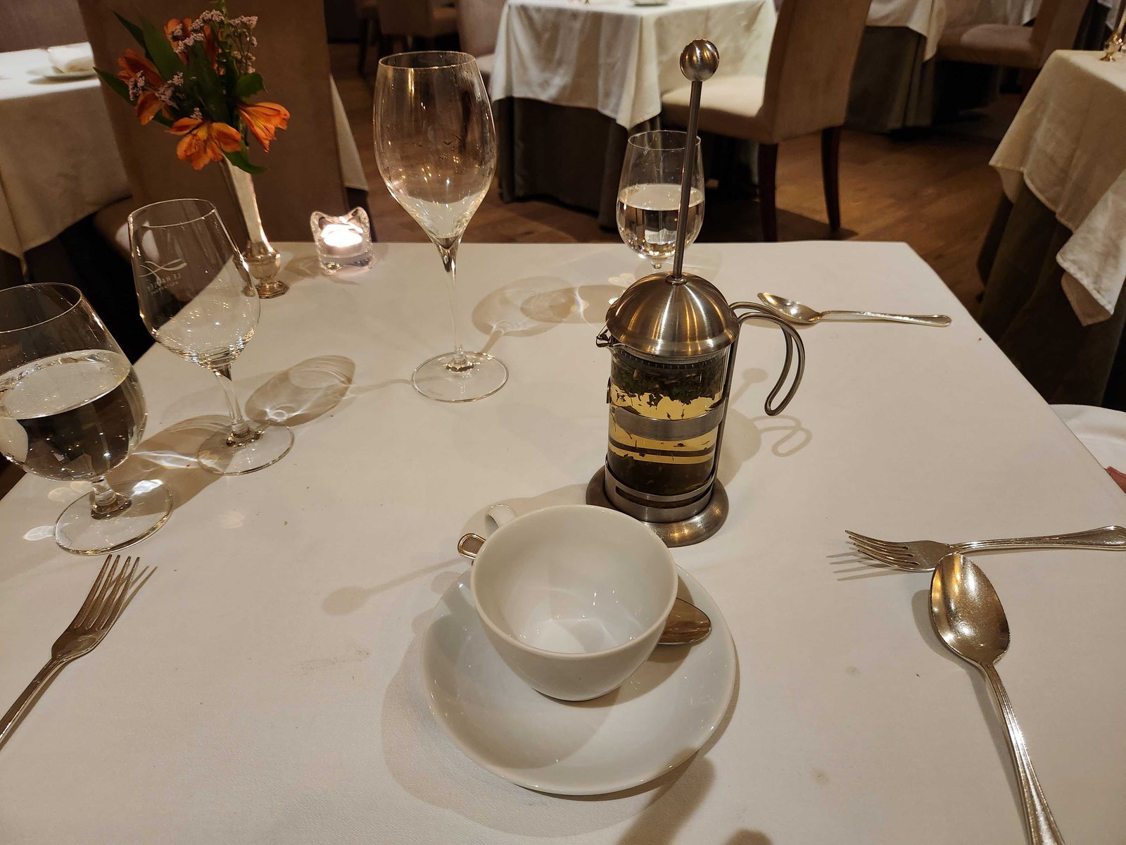 Review: Manoir Hovey Eastern Townships, Quebec - Manoir Hovey Dining -17--4