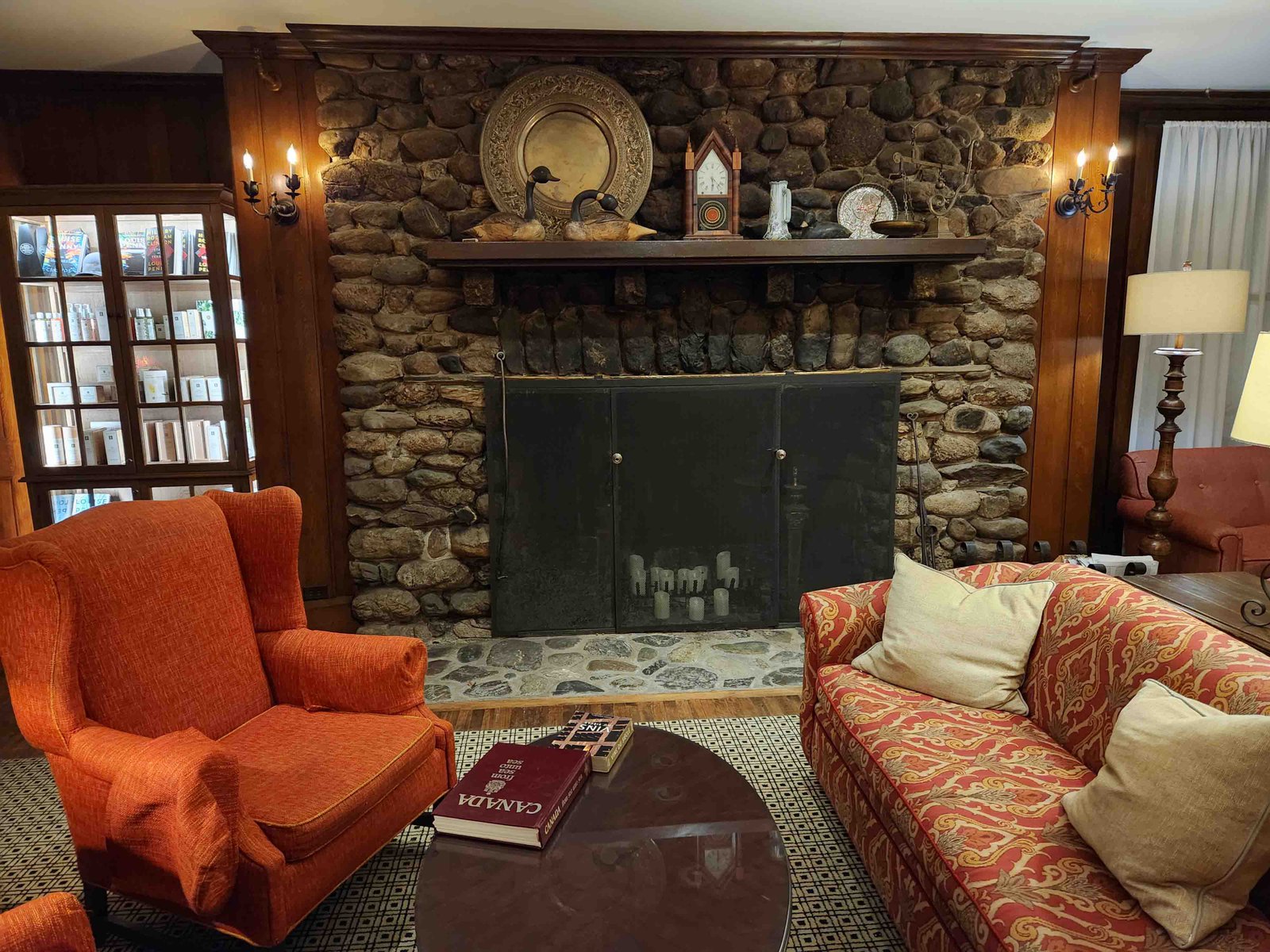 Review: Manoir Hovey Eastern Townships, Quebec - Manoir Hovey Reception -11-
