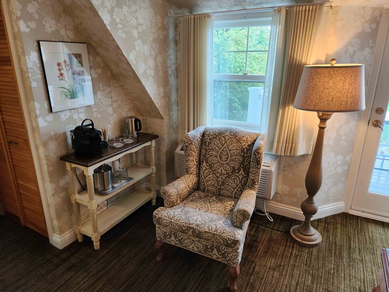 Review: Manoir Hovey Eastern Townships, Quebec - Manoir Hovey Room -12-