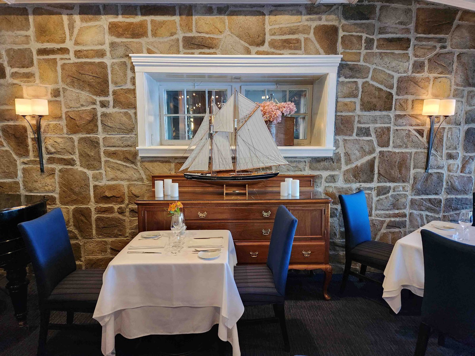 Review: Ripplecove Hotel & Spa Eastern Townships, Quebec - Ripplecove Hotel Dining -12-
