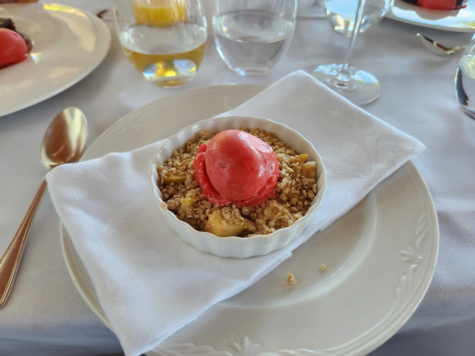 Review: Ripplecove Hotel & Spa Eastern Townships, Quebec - Ripplecove Hotel Dining -20-