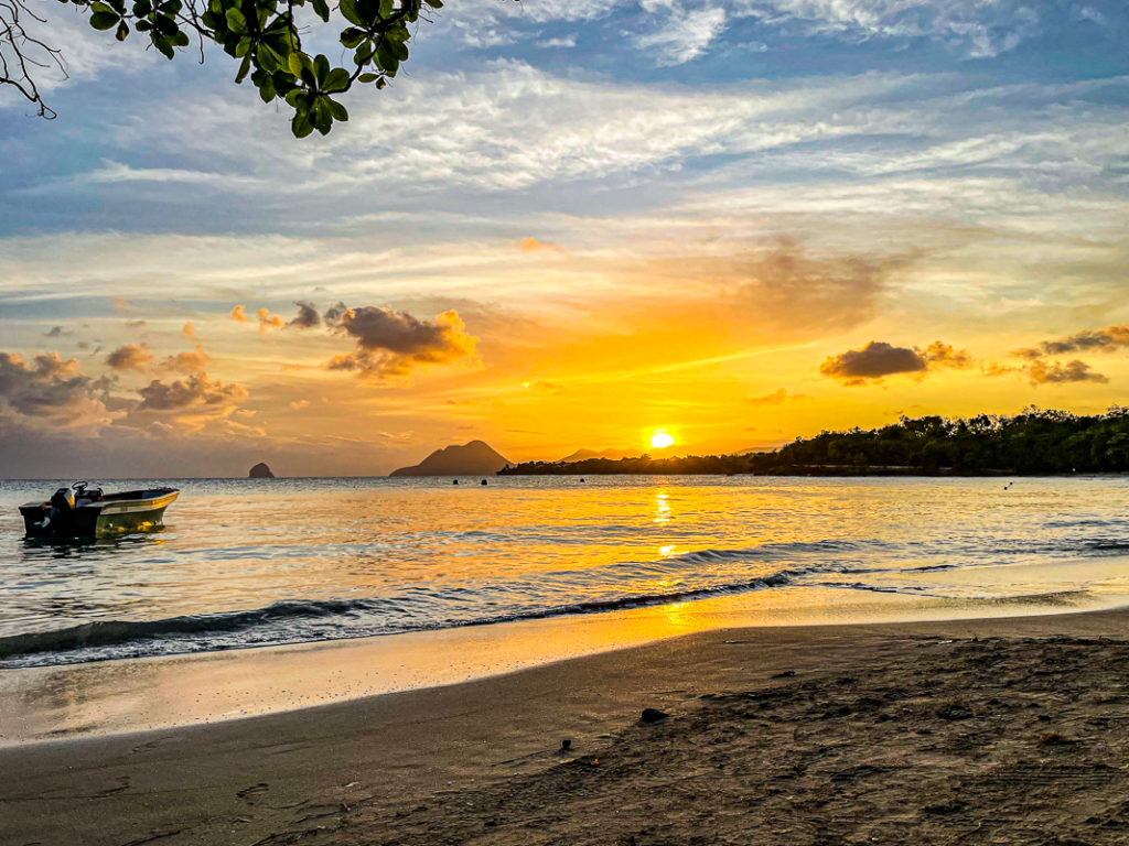 Guide de voyage en Martinique | Itinéraires et Incontournables - Sainte Luce Anse Mabouya Martinique Crédit Frédéric Deluen22