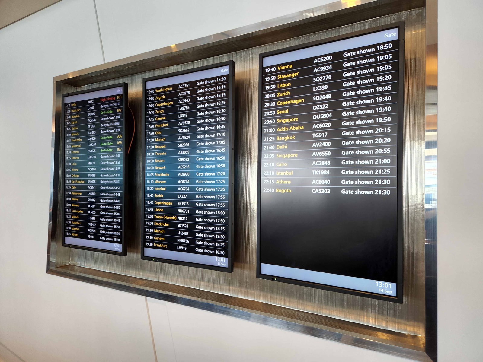 Review: United Club Lounge - London Heathrow Terminal 2B - United Polaris Heathrow T2B Flight Info