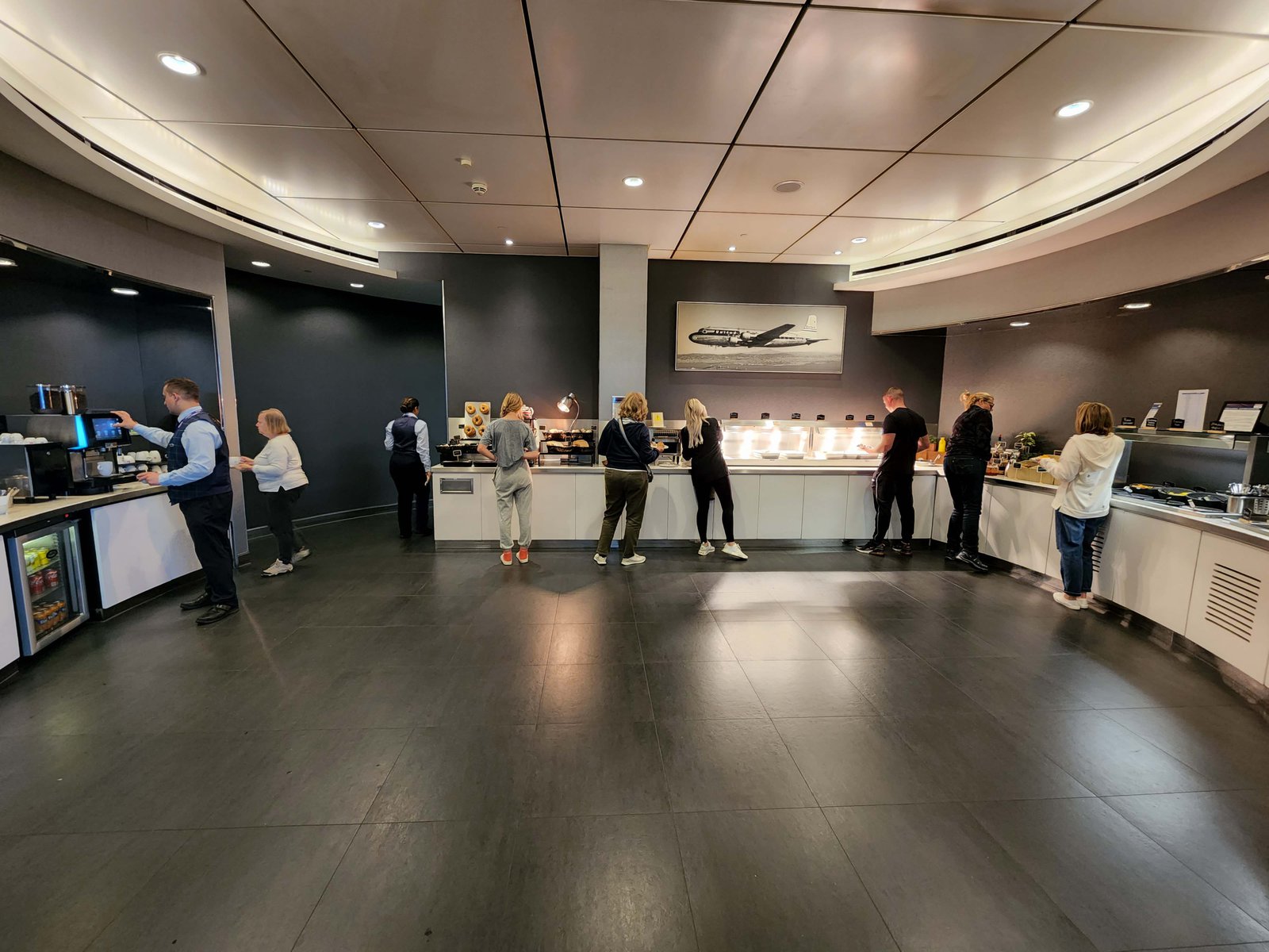 Review: United Club Lounge - London Heathrow Terminal 2B - United Polaris Heathrow T2B Food Drinks -1-