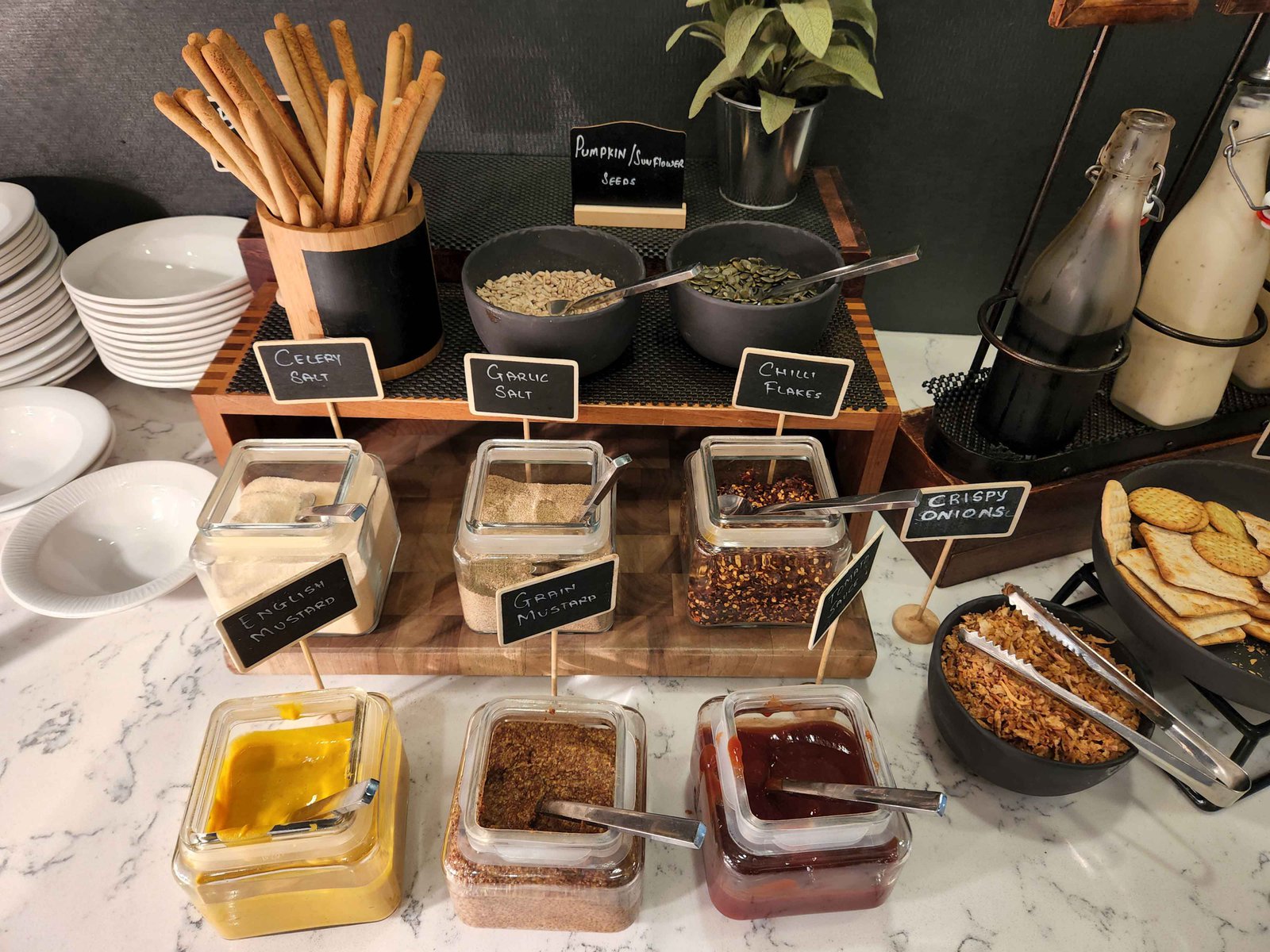 Review: United Club Lounge - London Heathrow Terminal 2B - United Polaris Heathrow T2B Food Drinks -24-