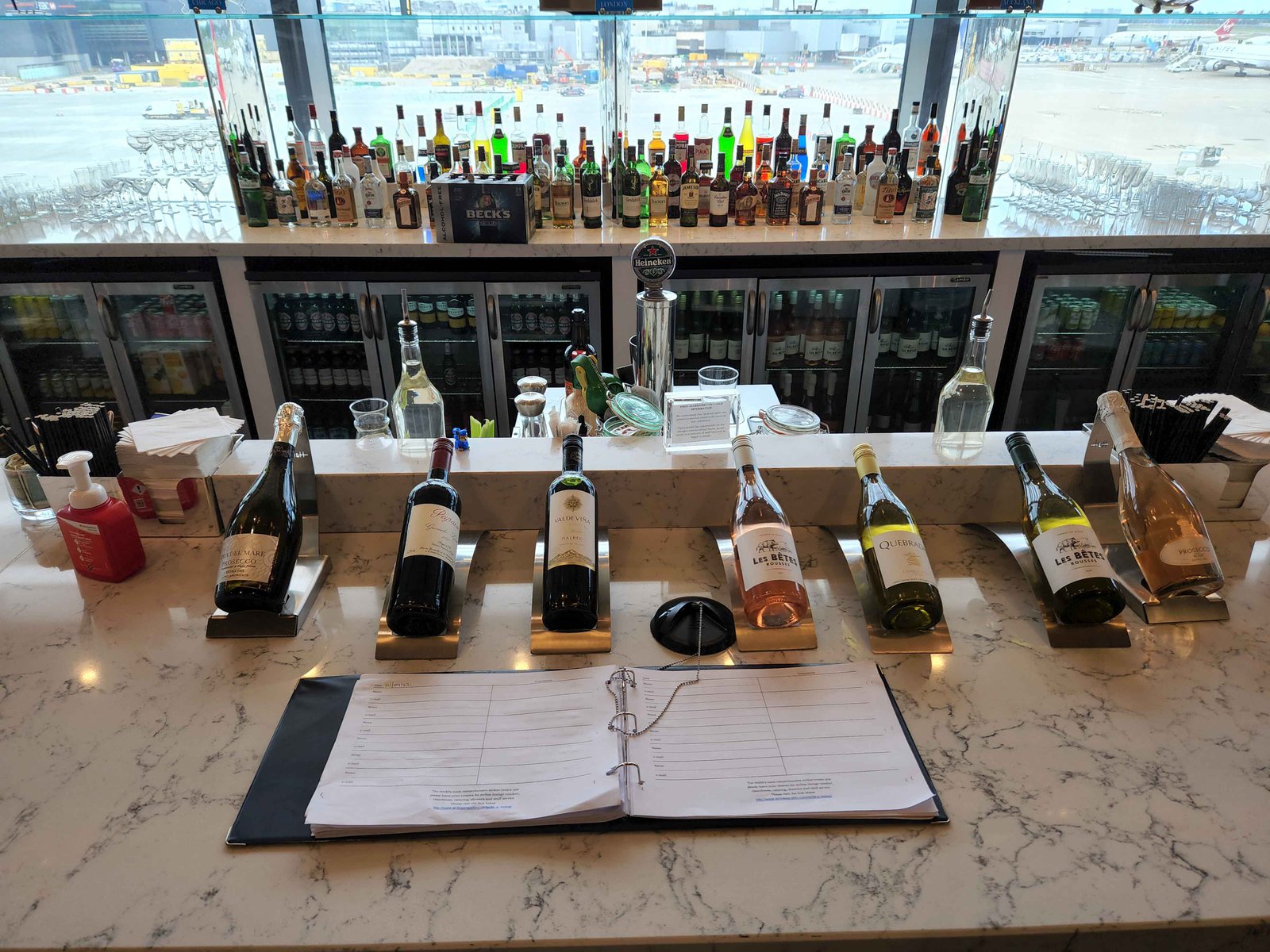Review: United Club Lounge - London Heathrow Terminal 2B - United Polaris Heathrow T2B Food Drinks -27b-