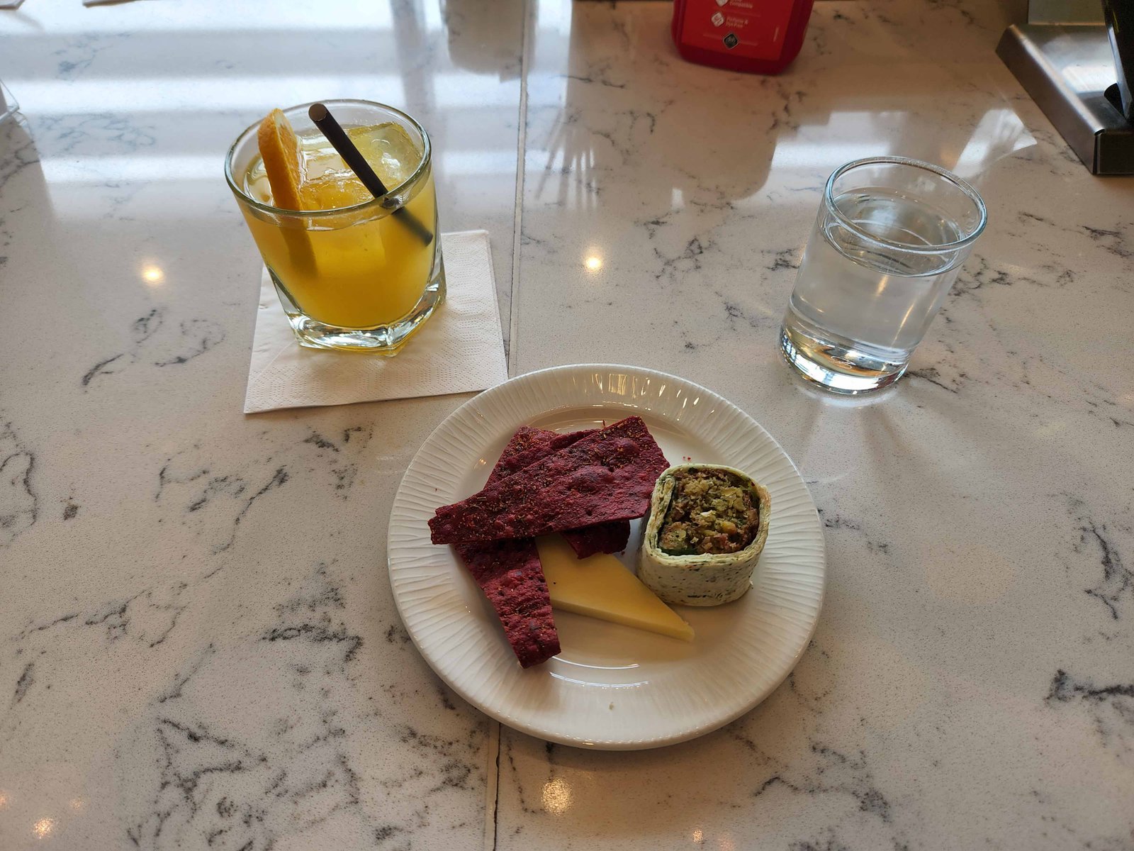 Review: United Club Lounge - London Heathrow Terminal 2B - United Polaris Heathrow T2B Food Drinks -28-