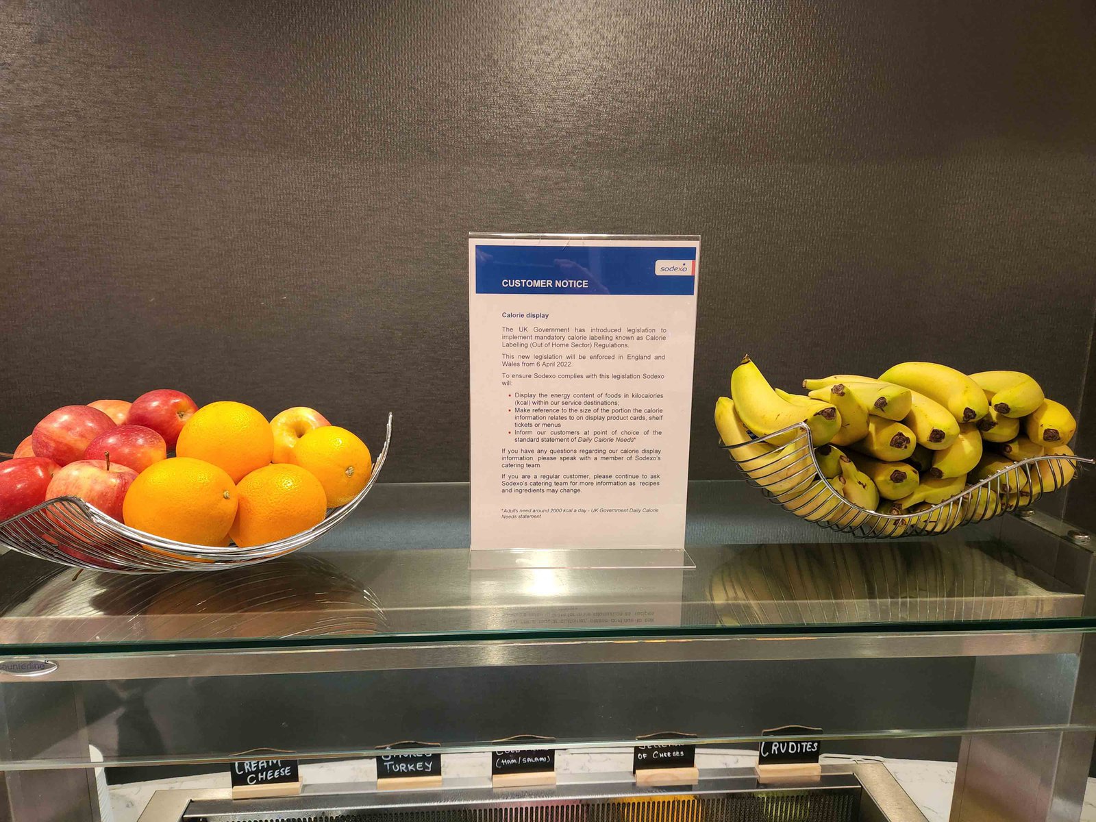 Review: United Club Lounge - London Heathrow Terminal 2B - United Polaris Heathrow T2B Food Drinks -8-