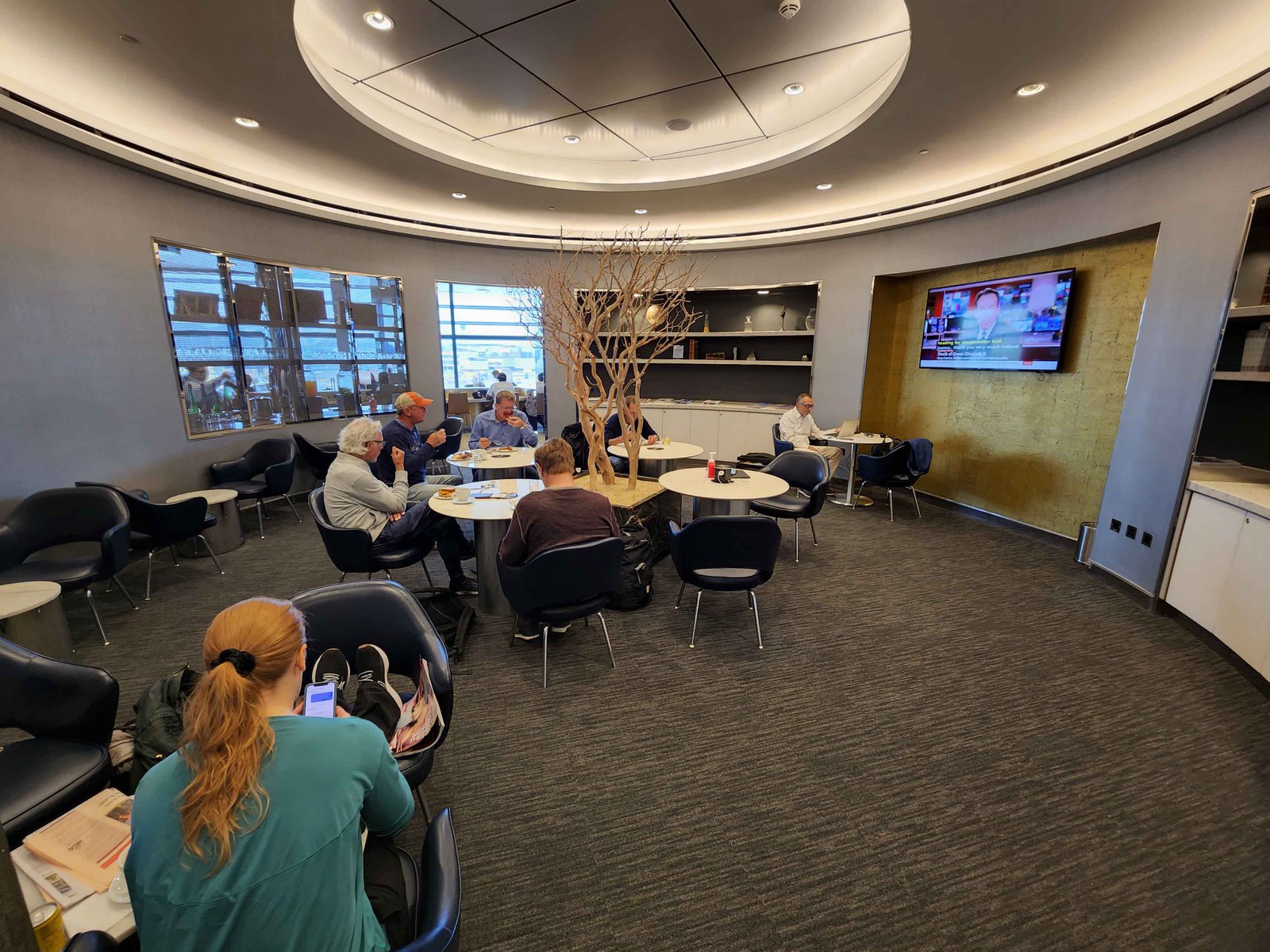 Review: United Club Lounge - London Heathrow Terminal 2B - United Polaris Heathrow T2B Seating -10-