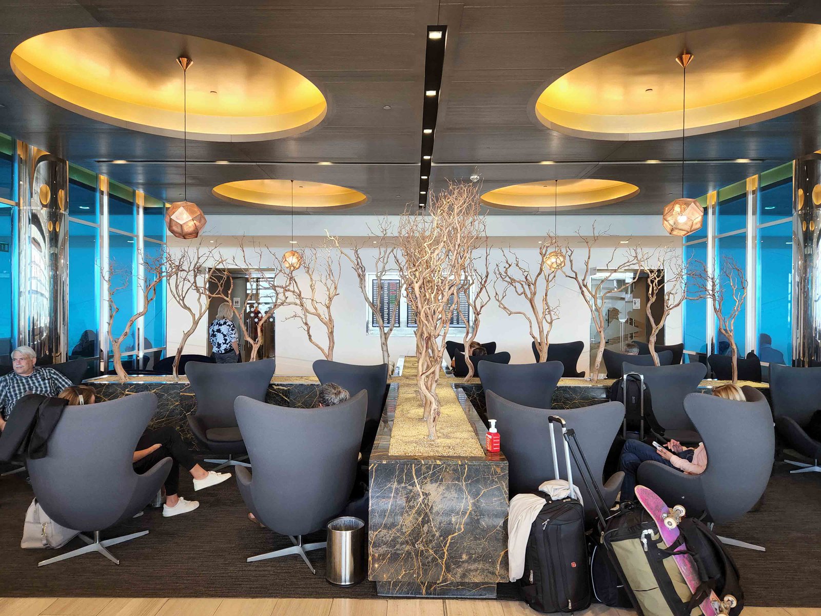 Review: United Club Lounge - London Heathrow Terminal 2B - United Polaris Heathrow T2B Seating -5-