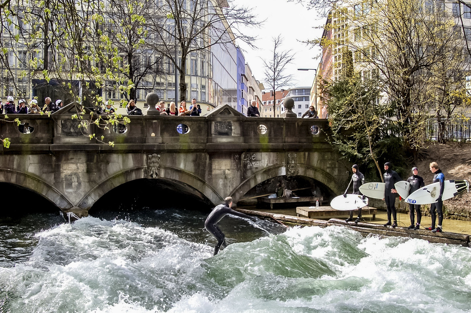 Munich&nbsp;: Bière, Schnitzel et porte de la Bavière - Munich eisbach