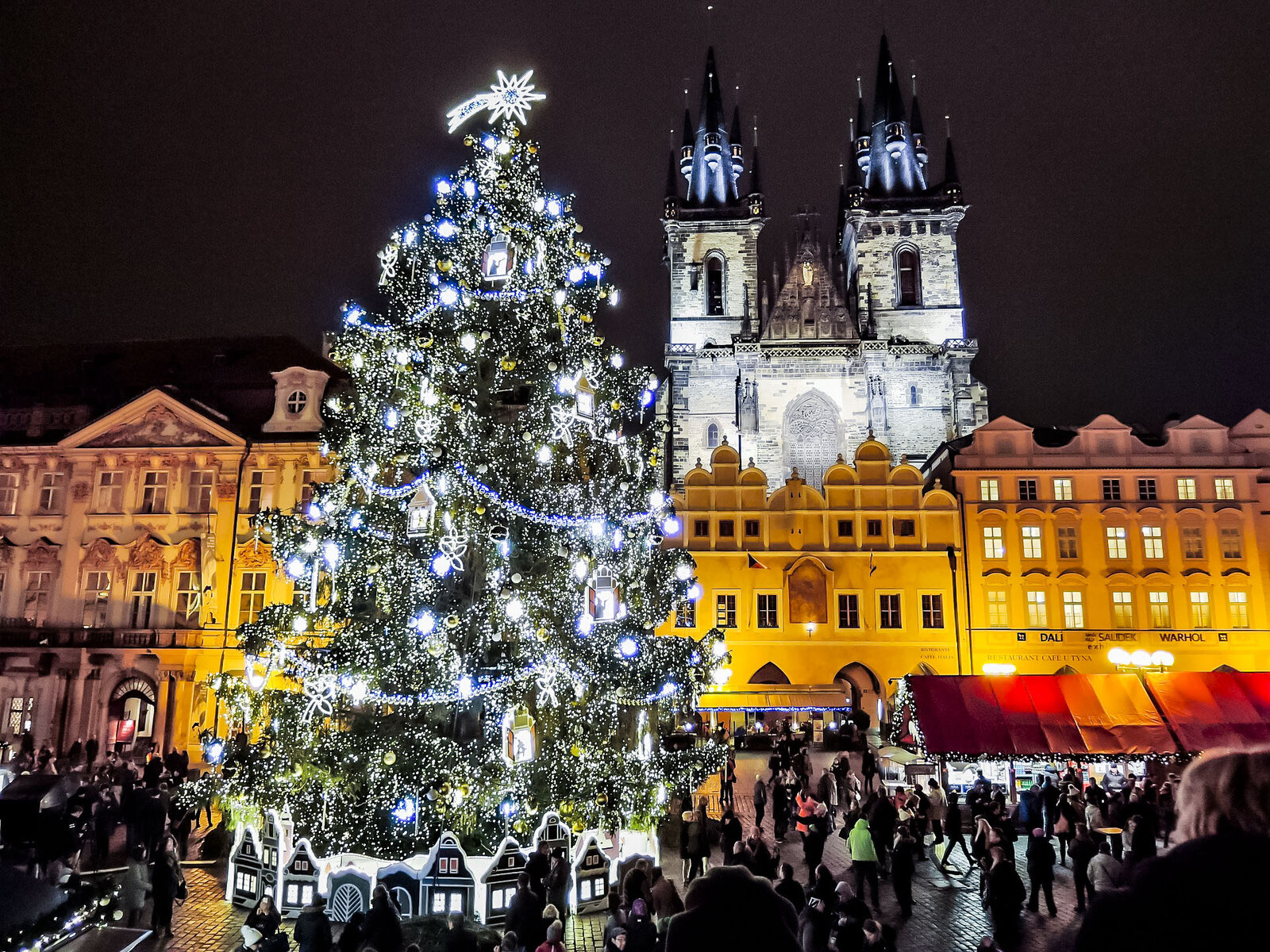 The 10 Best Christmas Markets in Europe with points in 2023 Milesopedia