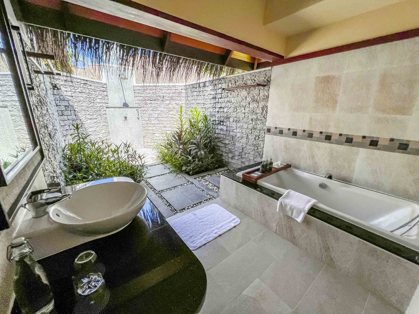 Review: Sheraton Maldives Full Moon Resort & Spa - Bathroom-6035