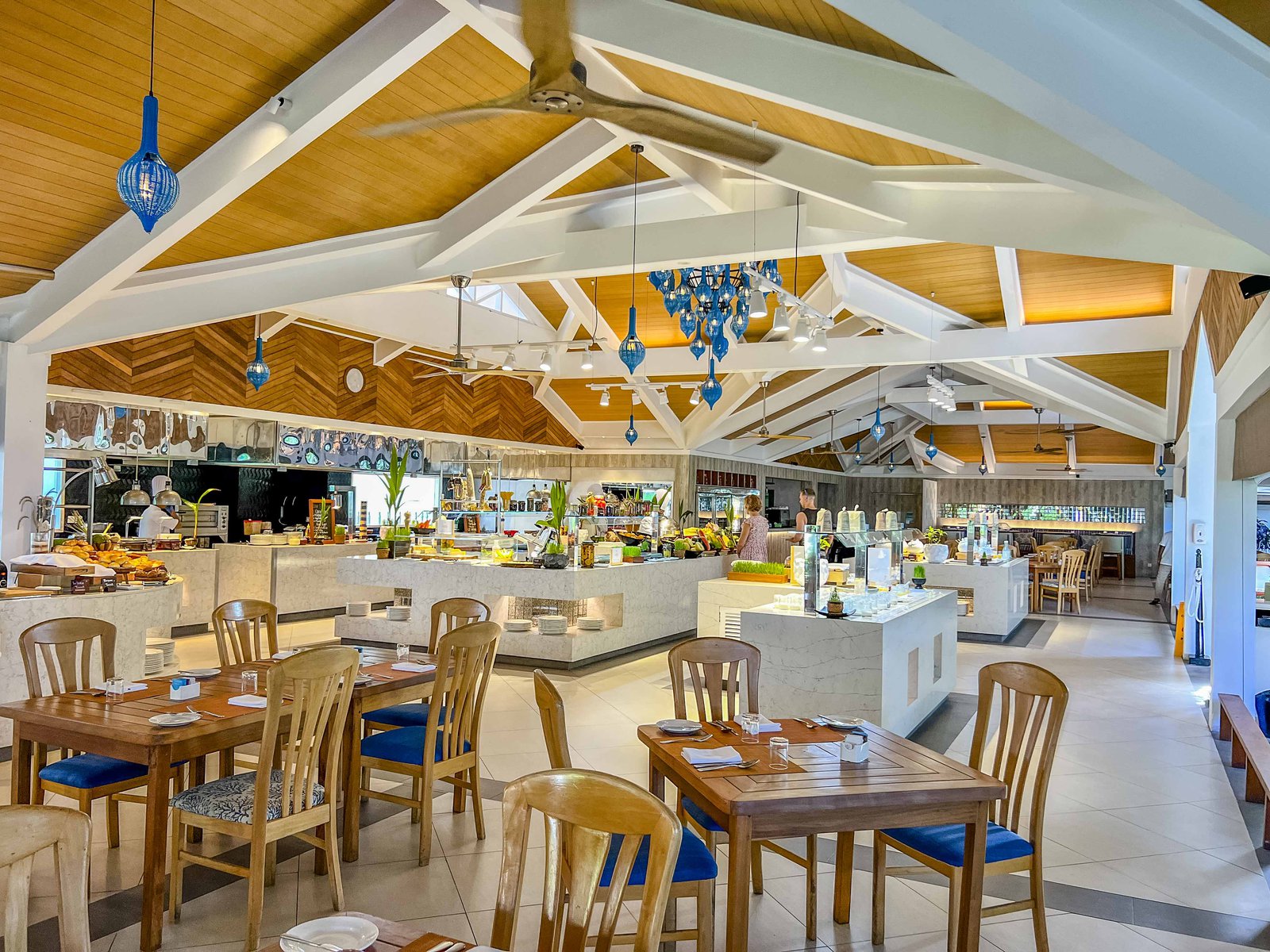Review: Sheraton Maldives Full Moon Resort & Spa - Feast Breakfast-6722