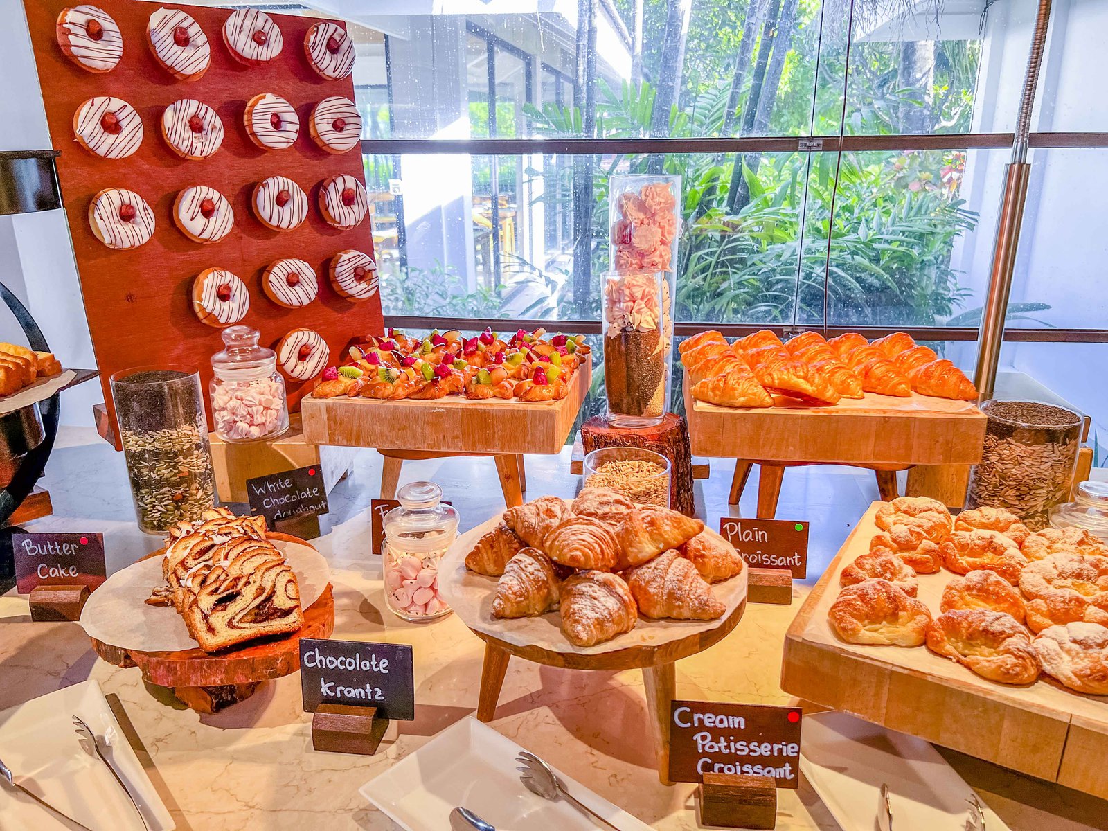 Review: Sheraton Maldives Full Moon Resort & Spa - Sheraton Maldives Feast Breakfast 6755
