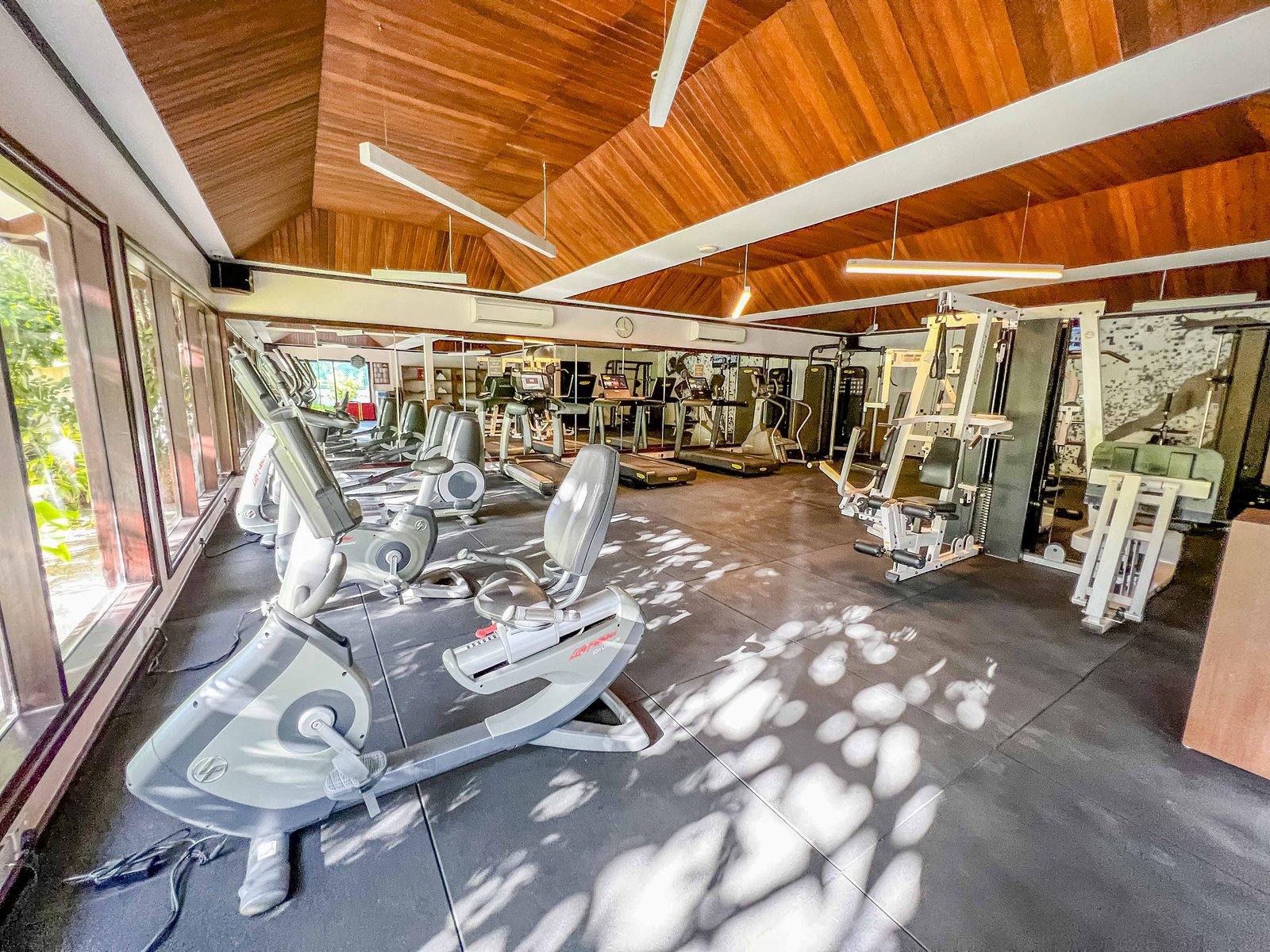 Aline - Sheraton Maldives Gym 6388