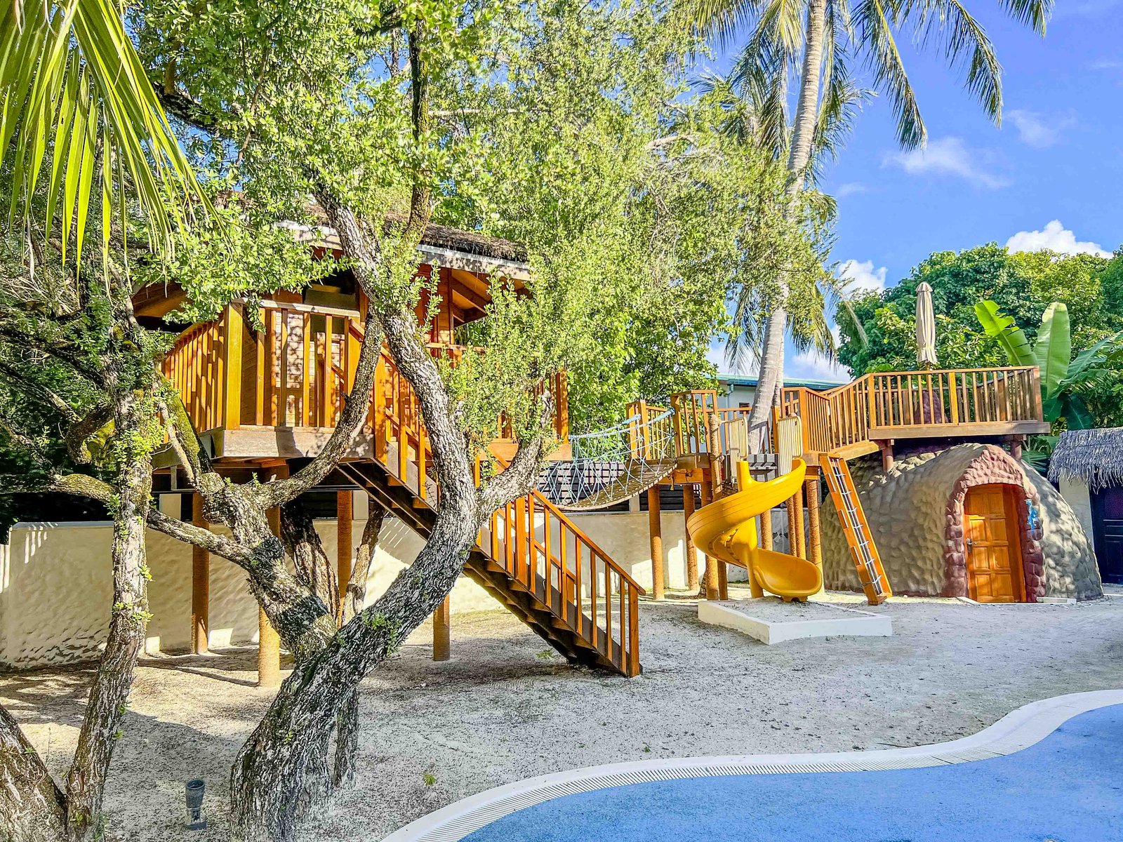 Aline - Sheraton Maldives Kids Club 6406