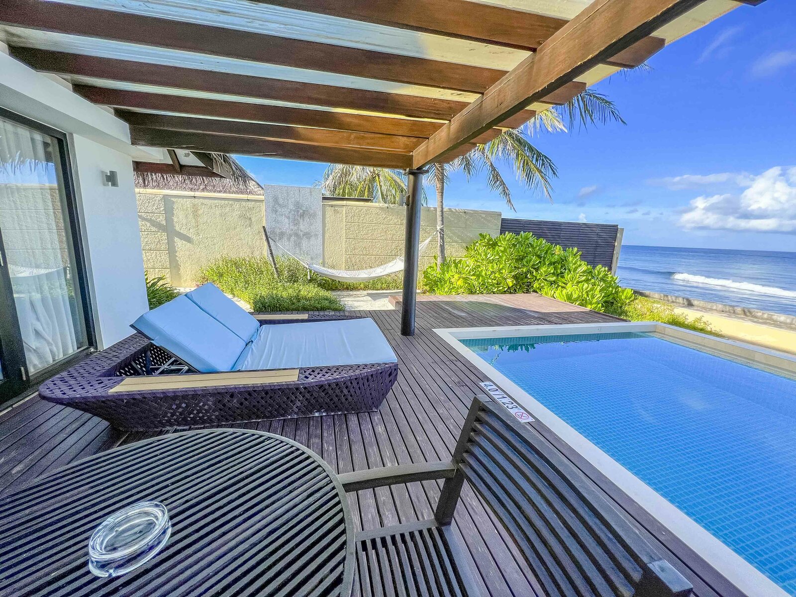 Review: Sheraton Maldives Full Moon Resort & Spa - Sheraton Maldives Ocean Villa 6368