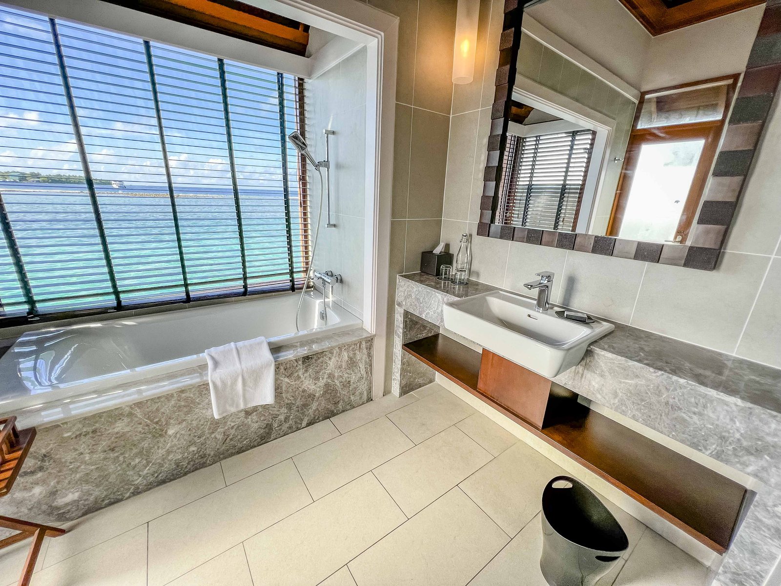Review: Sheraton Maldives Full Moon Resort & Spa - Sheraton Maldives Overwater Bungalow 6342