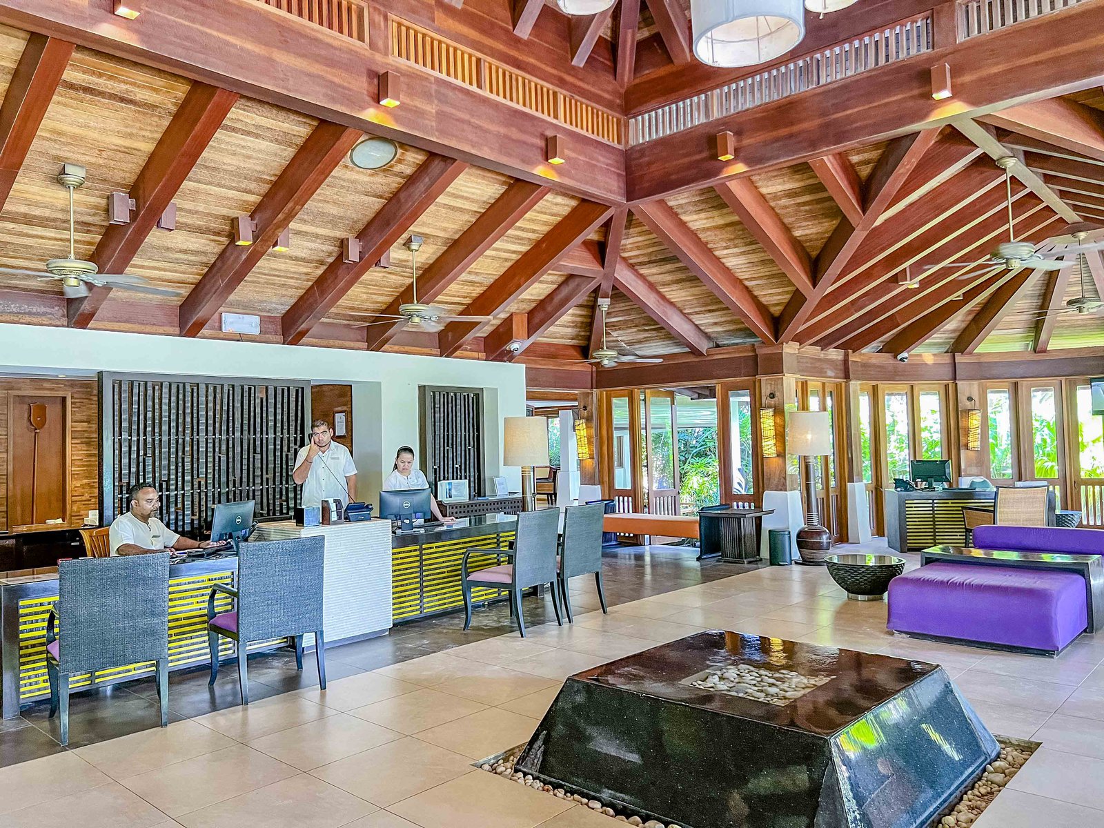 Review: Sheraton Maldives Full Moon Resort & Spa - Sheraton Maldives Reception 6254