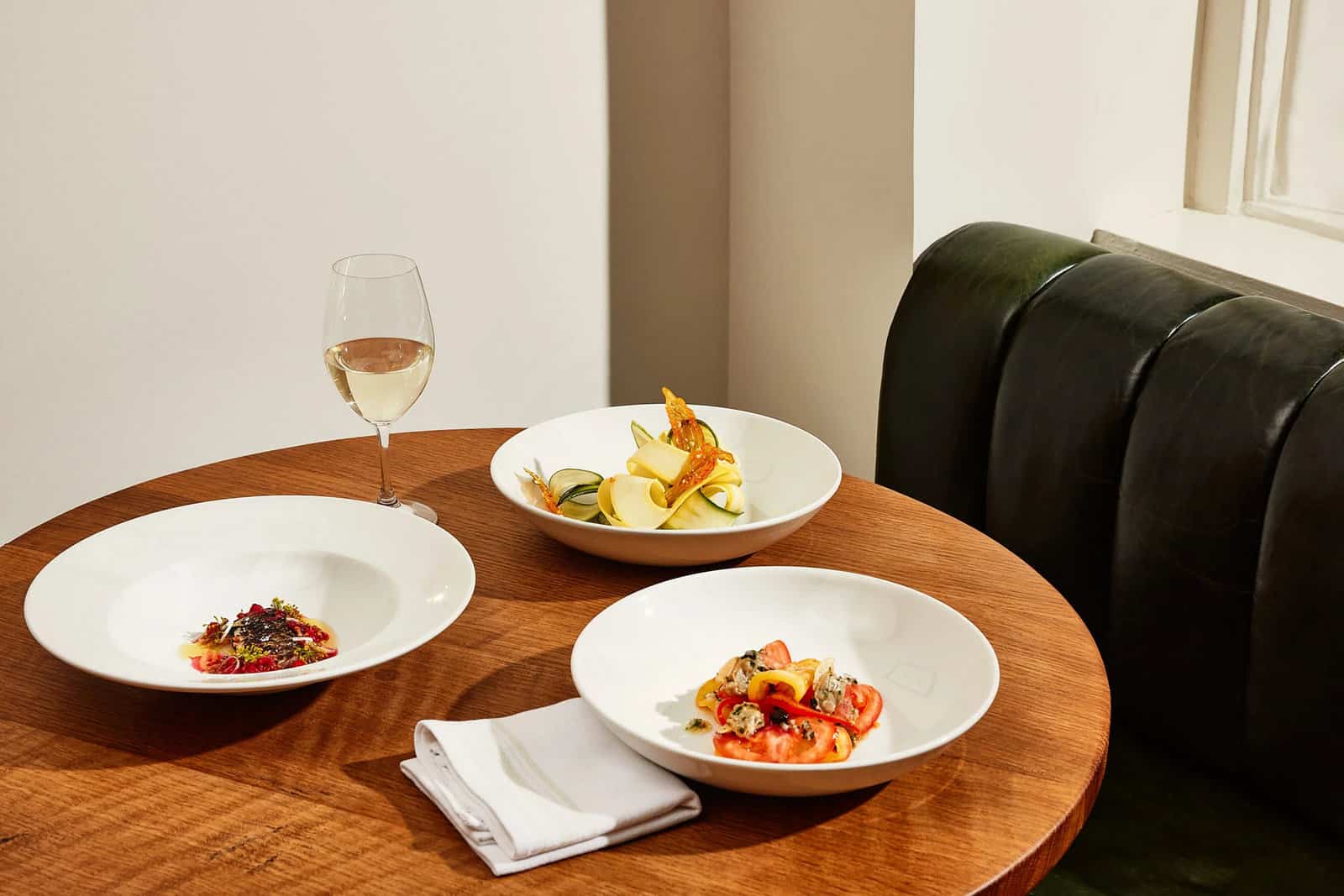 Air Canada dévoile les finalistes des meilleurs nouveaux restos canadiens pour 2025 - ac meilleurs restos 2023