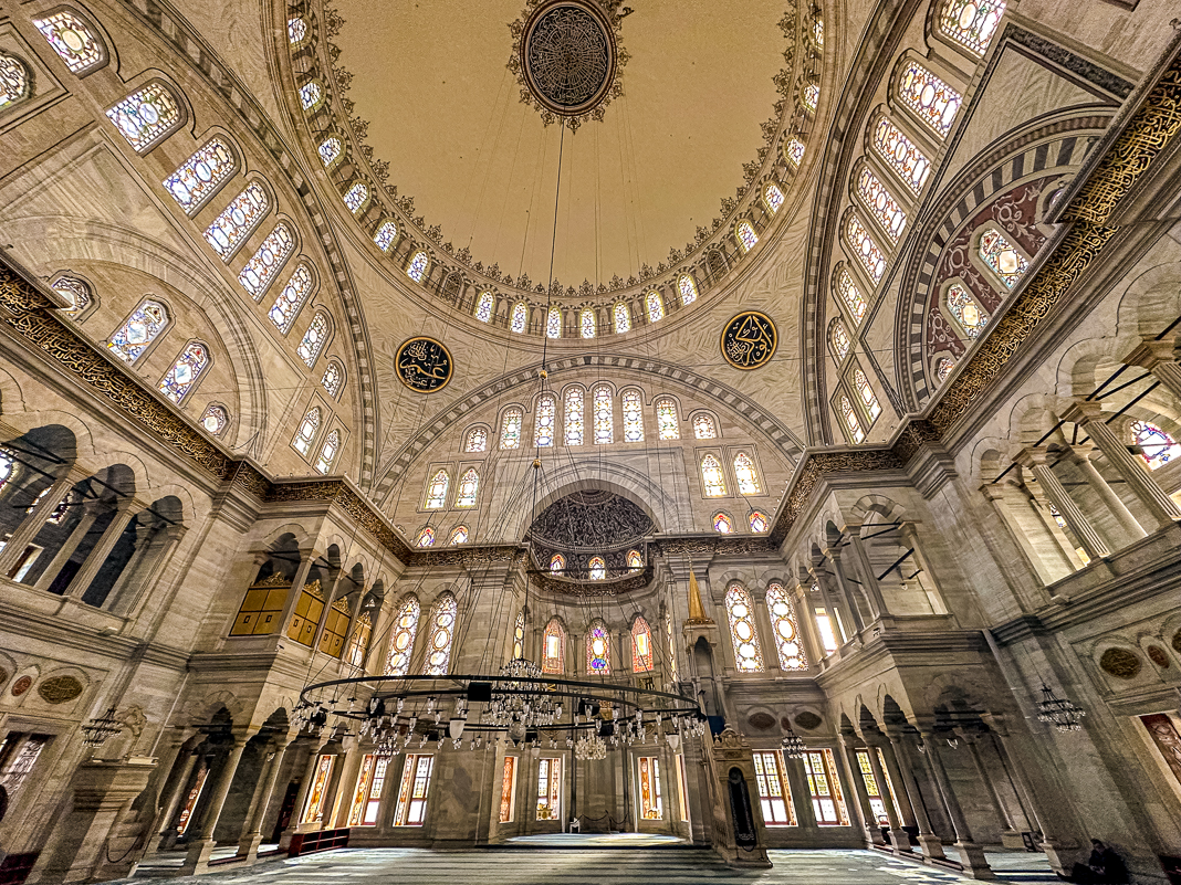 Istanbul, Riyadh, Doha&nbsp;: Histoire, Musique électronique et Coupe du Monde de Football - Istanbul 2022 Jean-Maximilien-1