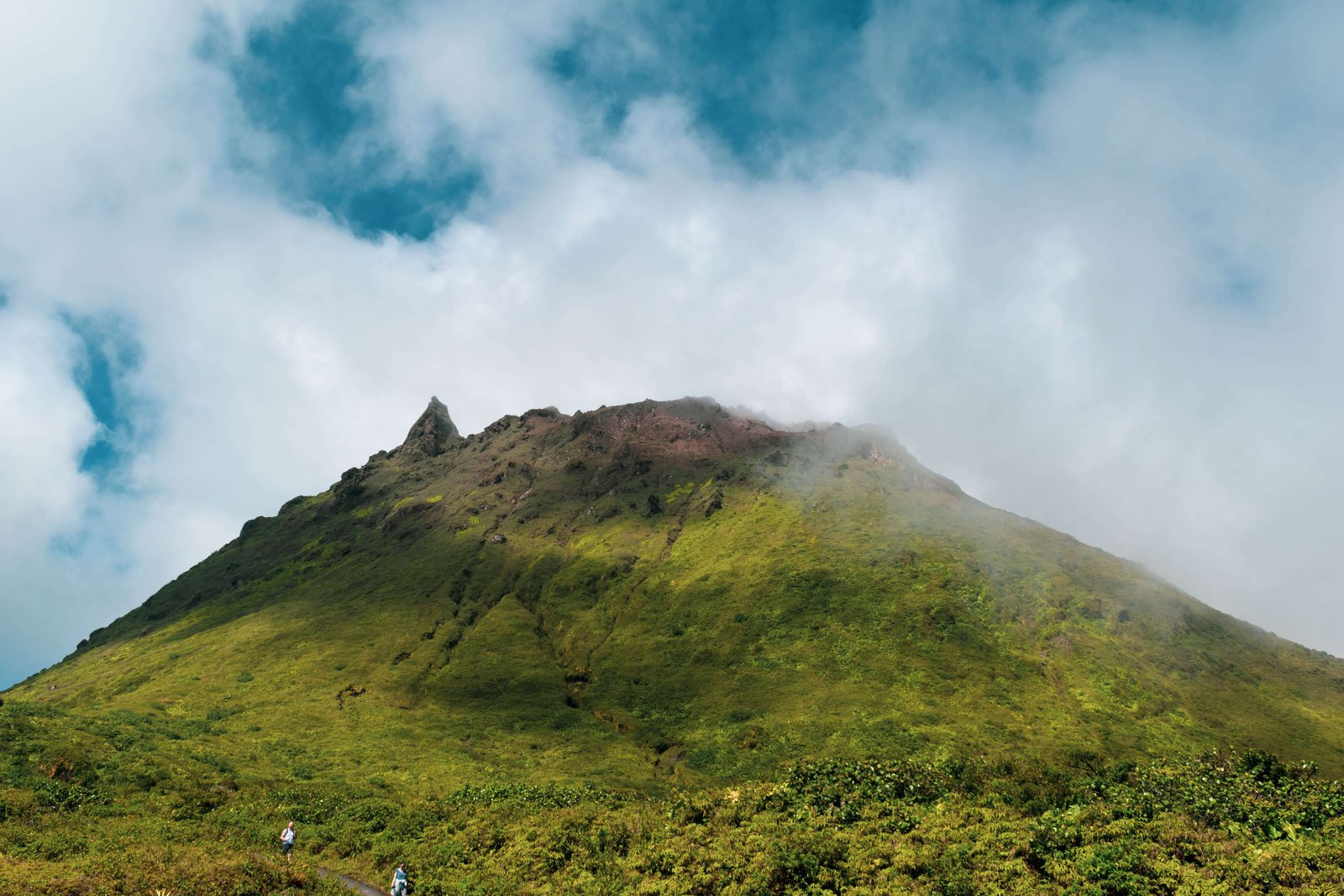 Antilles&nbsp;: Guide de voyage en Guadeloupe | Itinéraires et Incontournables - La Souffriere Mael Gramain Unsplash
