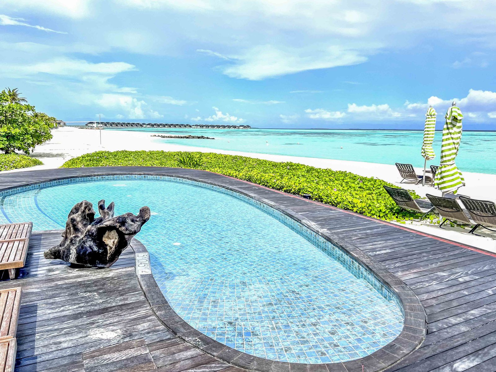 Le Meridien Maldives Resort Spa Main Pool 4141