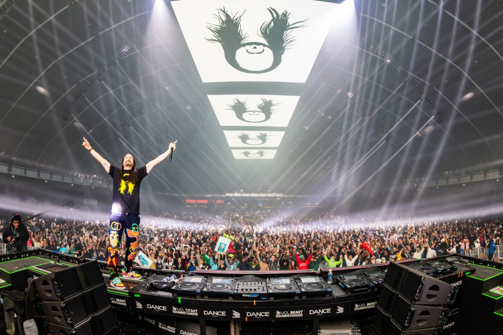 Legendary DJ Steve Aoki rocks SOUNDSTORM-s Dance Tent