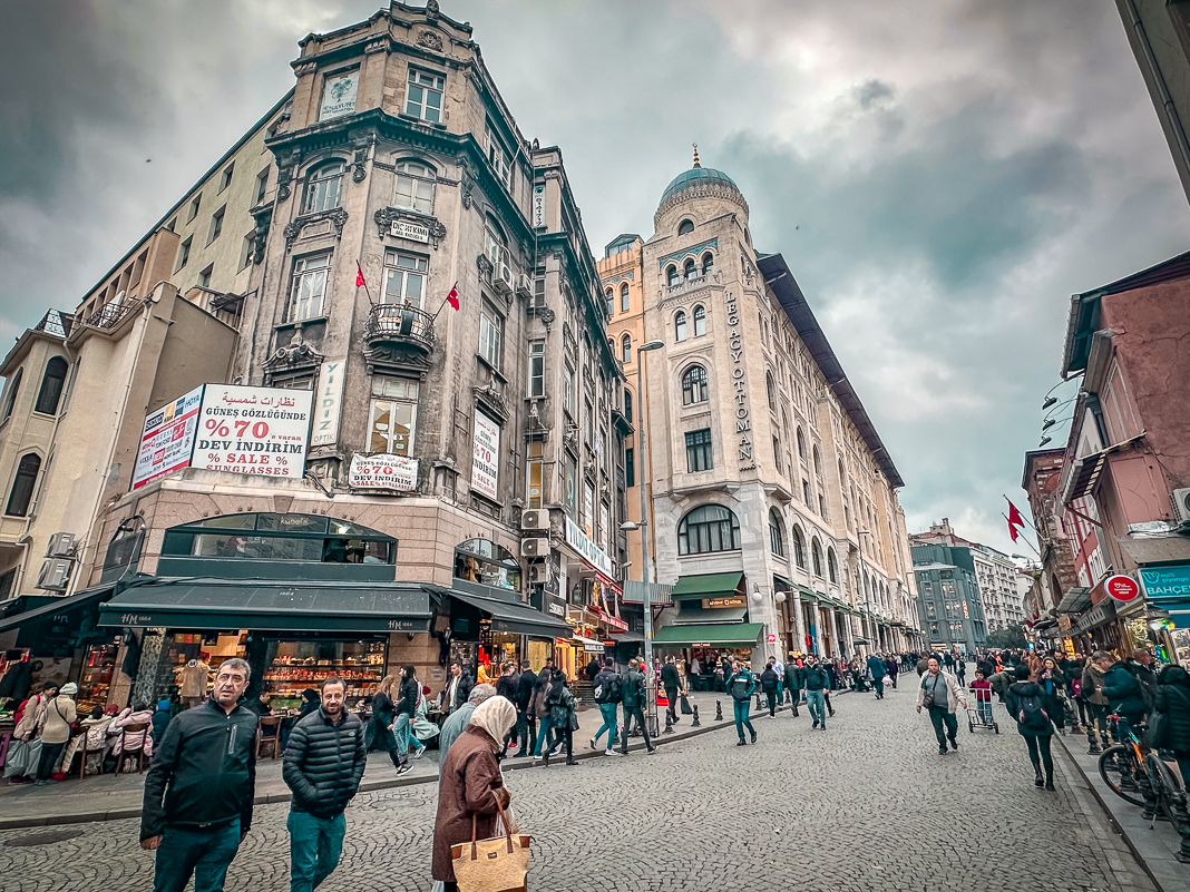 Review Orientbank Hotel Istanbul, Autograph Collection Marriott