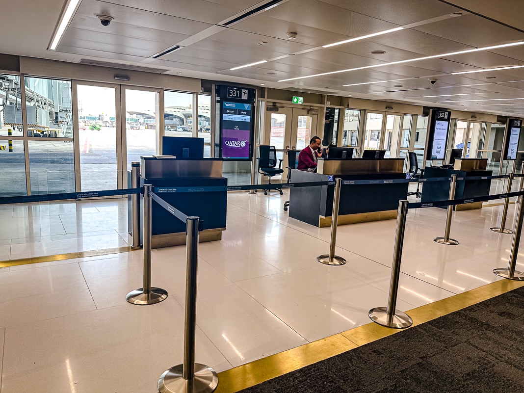 Review: Qatar Airways QSuite A350-1000 | Business Class | RUH-DOH - Qatar Airways A350-24