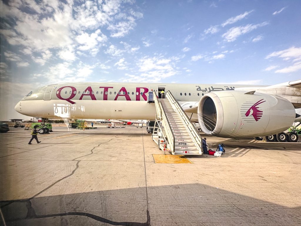 Qatar Airways A350-27