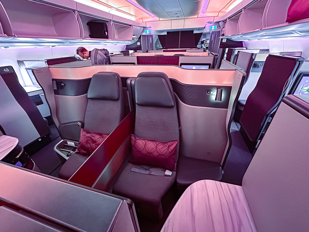 Review: Qatar Airways QSuite A350-1000 | Business Class | RUH-DOH - Qatar Airways A350-30