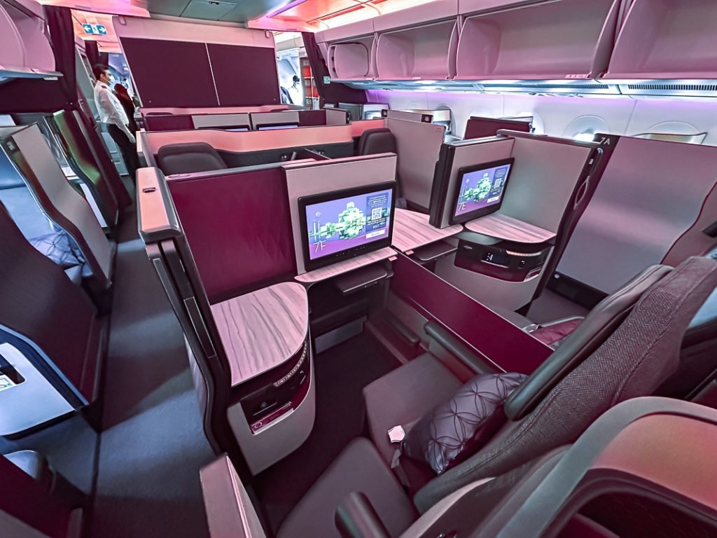 Qatar Airways - A350 Qsuite