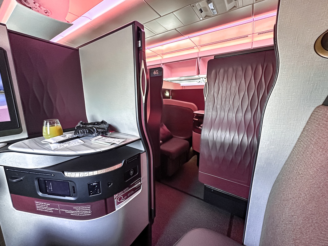 Review: Qatar Airways QSuite A350-1000 | Business Class | RUH-DOH - Qatar Airways A350-50