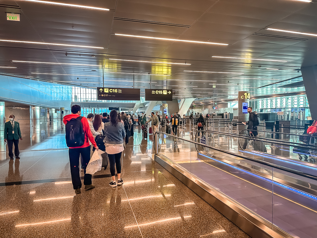 Review Qatar Airways QSuite B777 Milesopedia