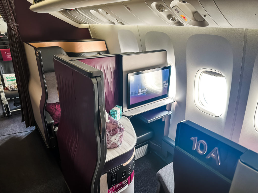 Qatar Airways B777 Qsuite