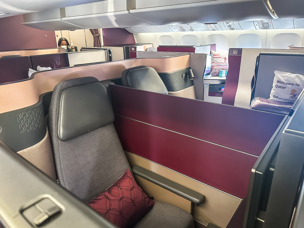 Review: Qatar Airways QSuite B777 | Milesopedia