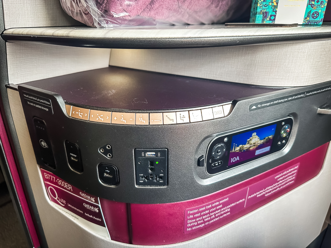 Avis : Qatar Airways QSuite B777 | Classe Affaires | DOH-YUL - Qatar Airways B777 Qsuite