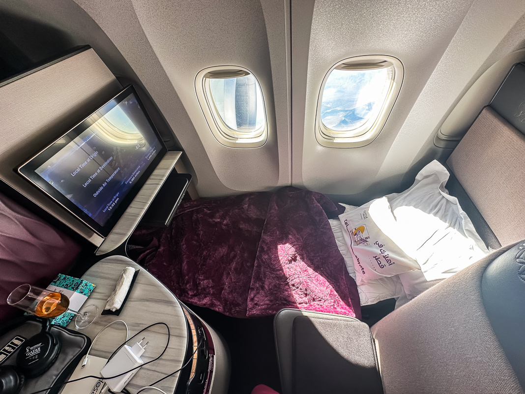 Avis : Qatar Airways QSuite B777 | Classe Affaires | DOH-YUL - Qatar Airways B777 Qsuite