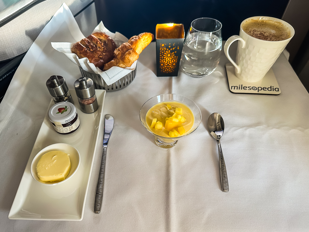 Avis : Qatar Airways QSuite B777 | Classe Affaires | DOH-YUL - Qatar Airways B777 Qsuite