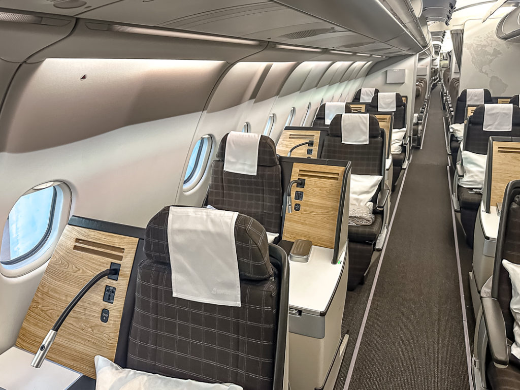 Swiss Nce Zrh Mtl 53