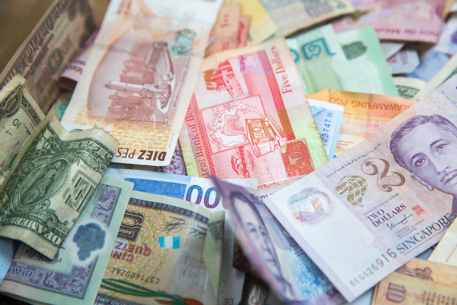 Southeast Asia: A month's travel with points - monnaie