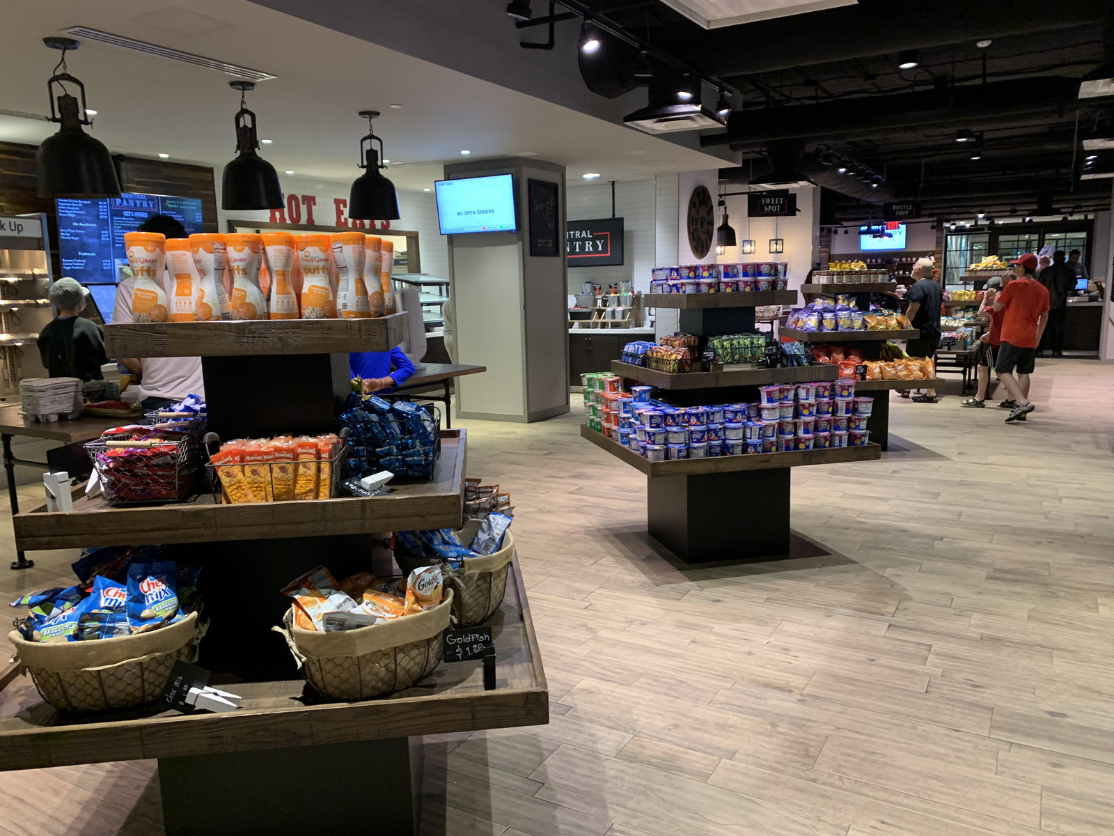 Avis&nbsp;: Orlando World Center Marriott | Marriott Bonvoy - Central pantry option restaurant