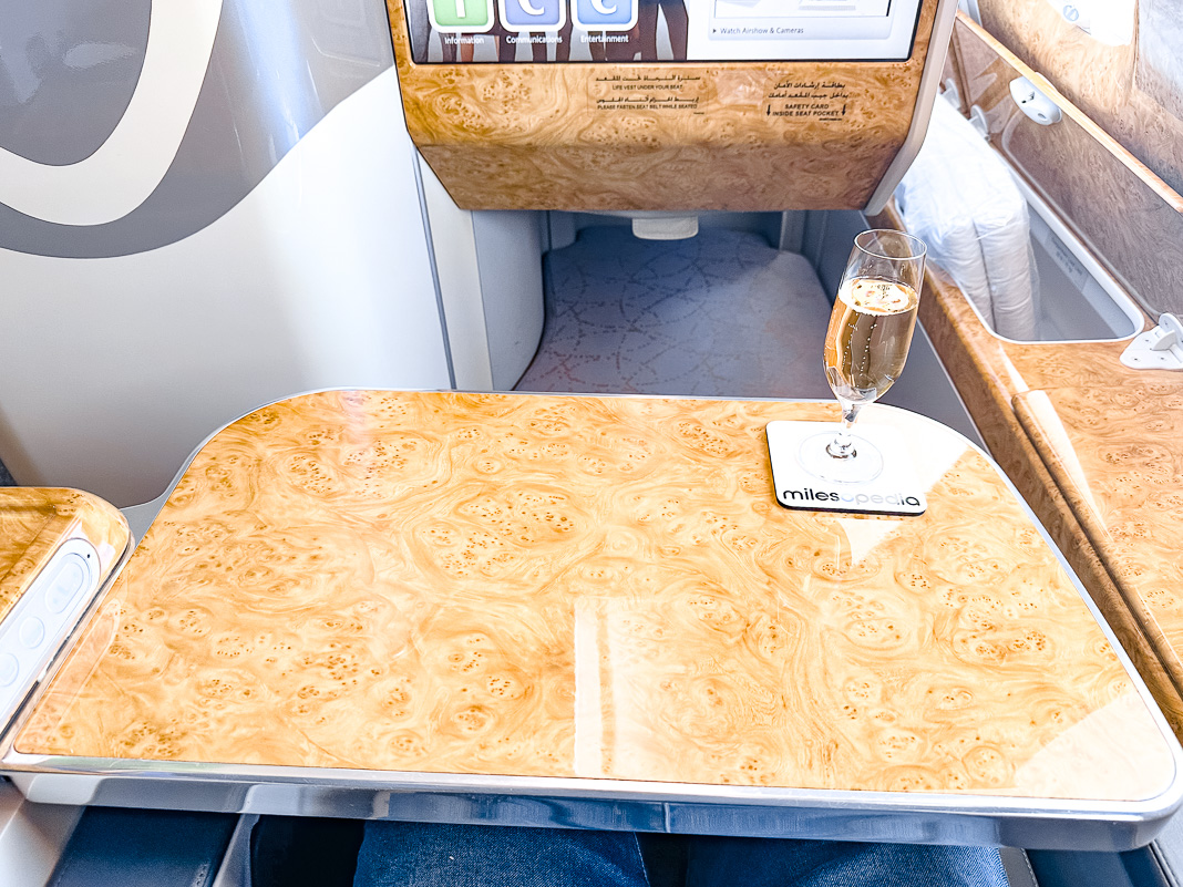Review: Emirates A380 Business Class | Dubai - Singapore - Emirates A380 Classe Affaires-31