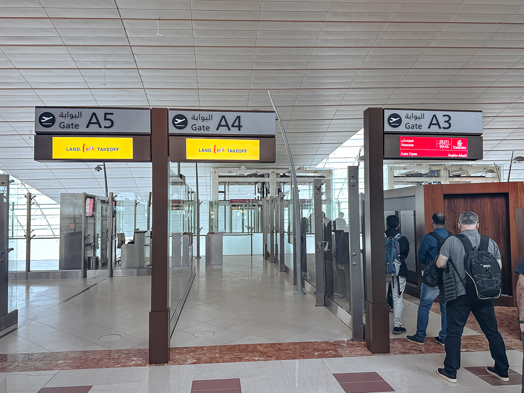 Review: Emirates A380 Business Class | Dubai - Singapore - Emirates Business Lounge-35